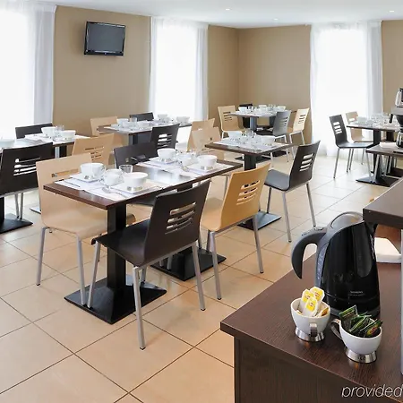 Sejours & Affaires Le Clos Beaumois 2*