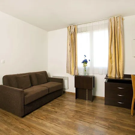 Sejours & Affaires Le Clos Beaumois 2* Caen