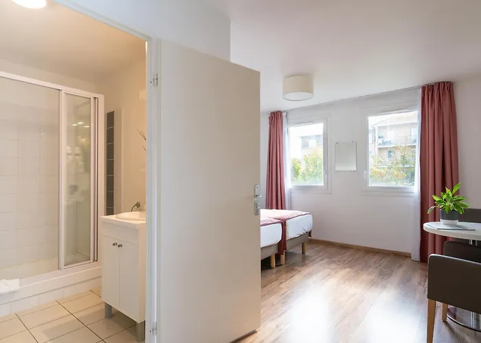 Sejours & Affaires Le Clos Beaumois Апарт-готель